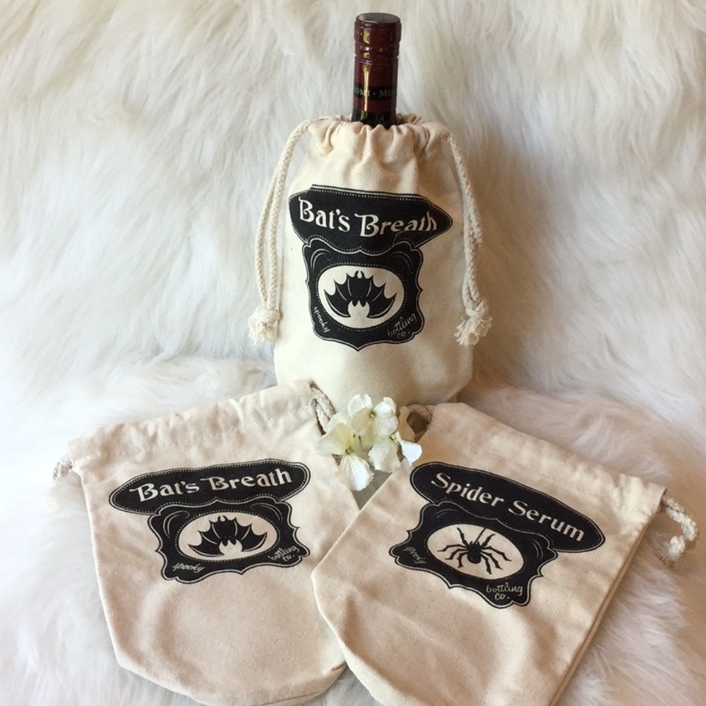 🆕Grandinroad Canvas Halloween Wine Bags